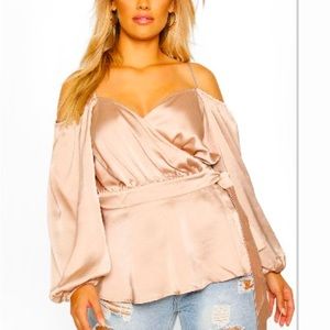 NWT cold shoulder blouse